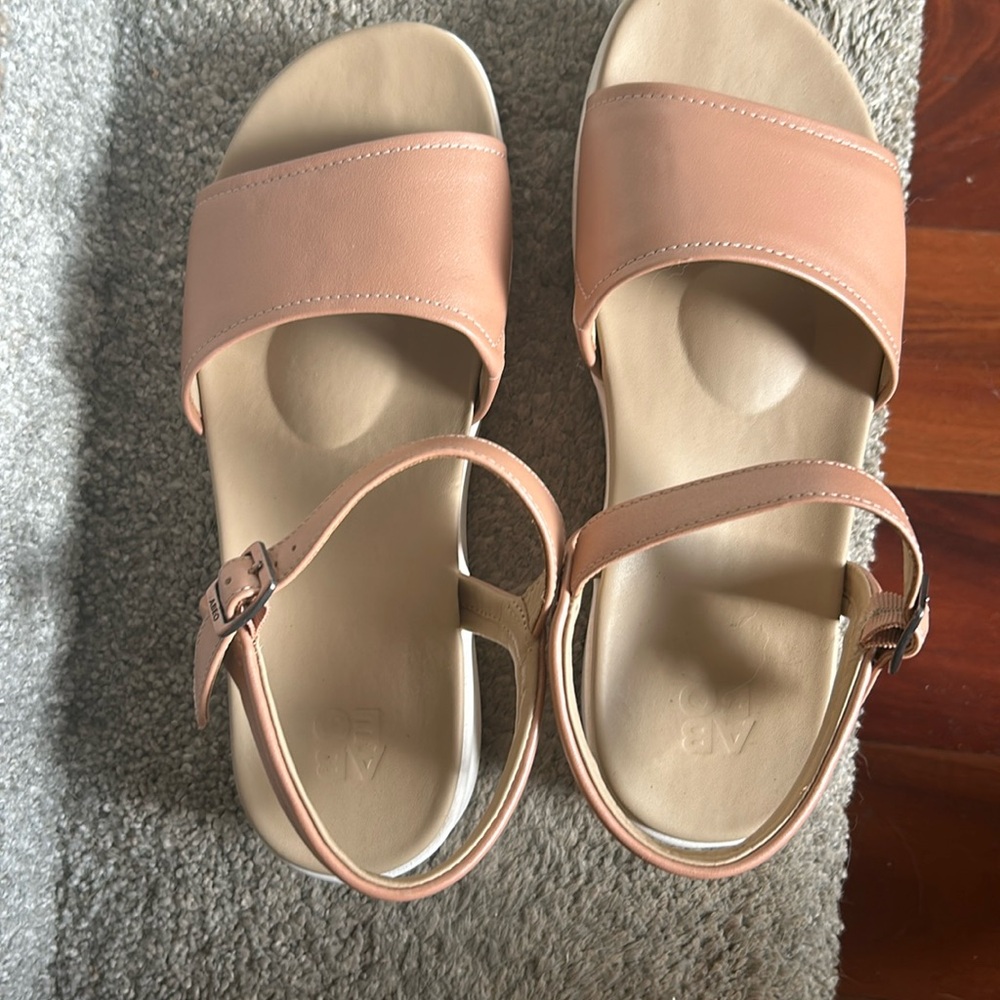 Abeo 8.5 Devyn wedge